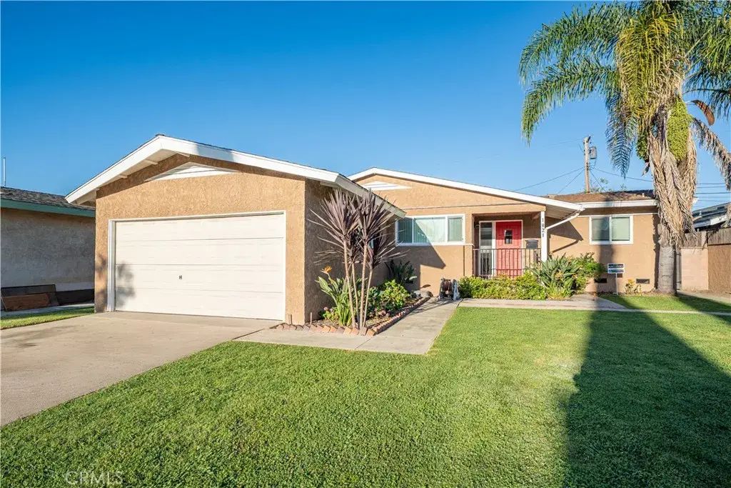 1821 Ostrom, Long Beach