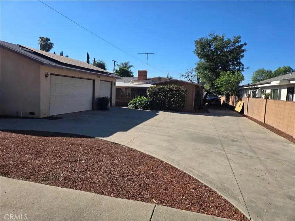 13438 Cantara St., Panorama City