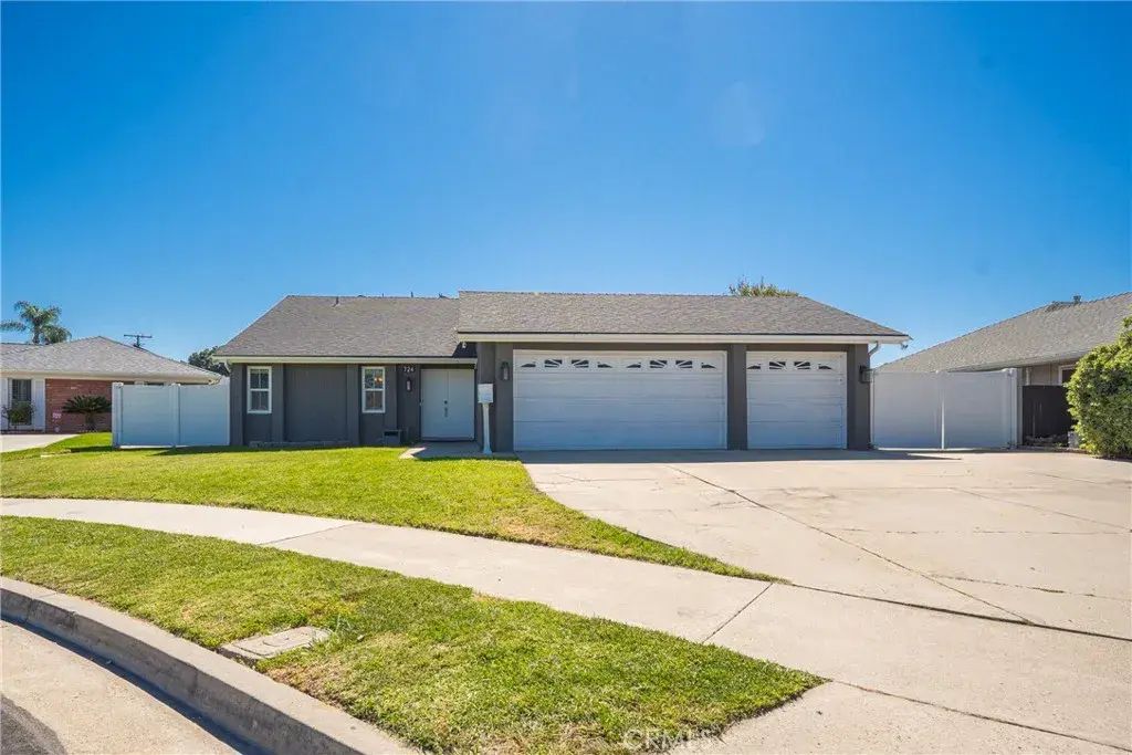 724 Longfellow, Placentia