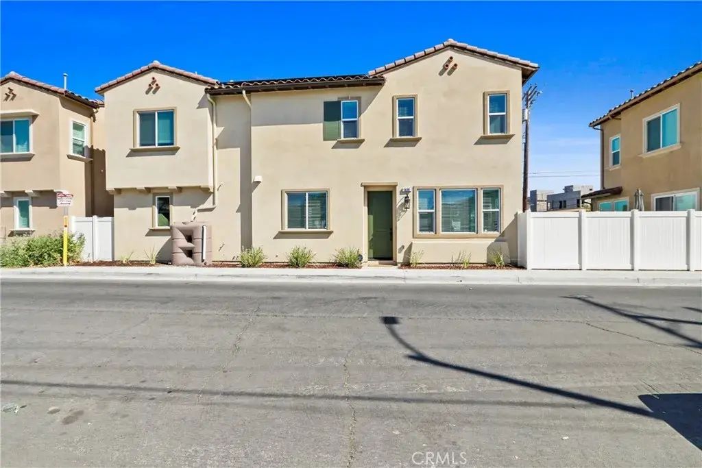 1416 Plaza Del Amo, Torrance