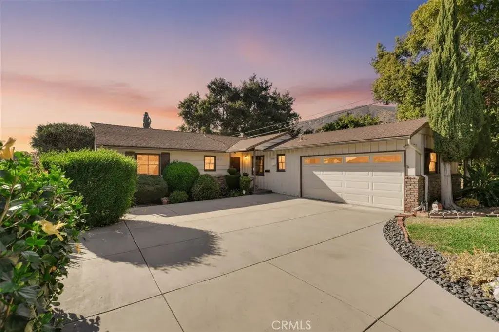 617 N Vista Bonita Avenue, Glendora
