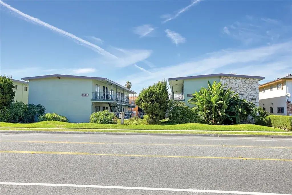 11517 Old River School Rd, Downey