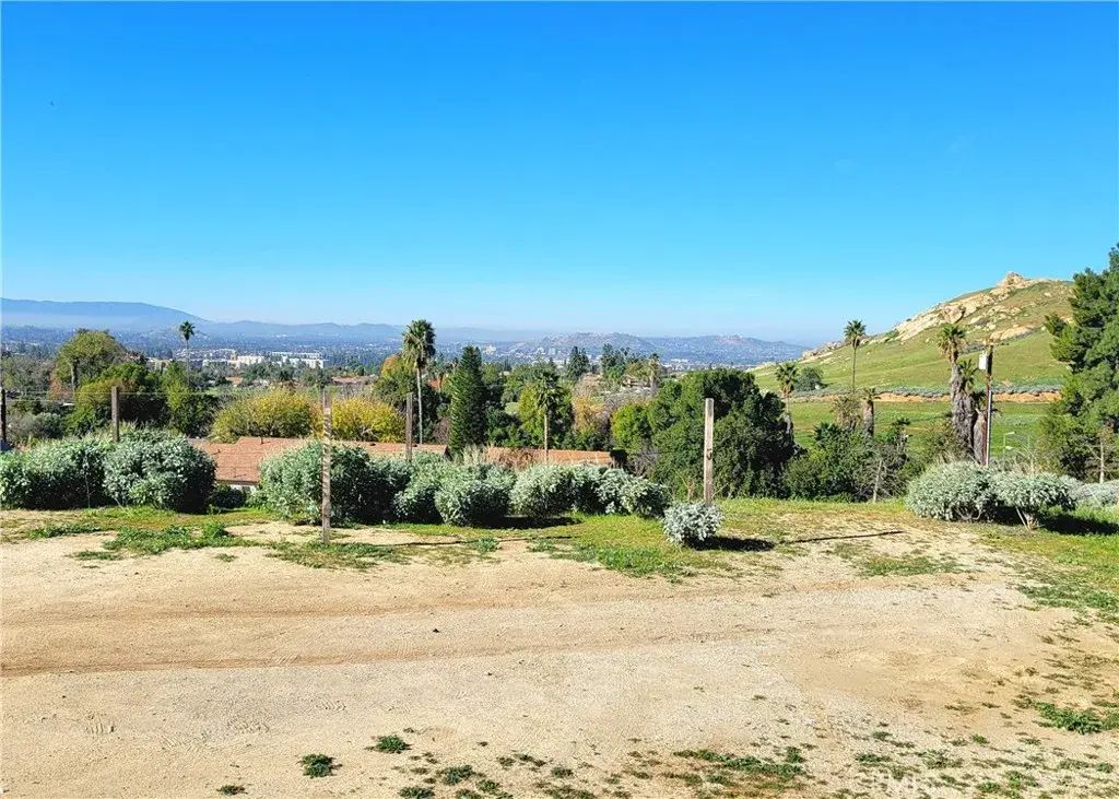 2935 Galaxie Heights, Riverside