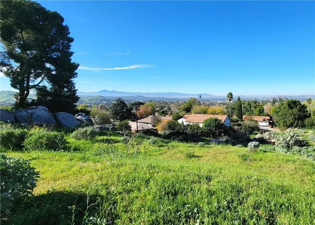 2935 Galaxie Heights, Riverside