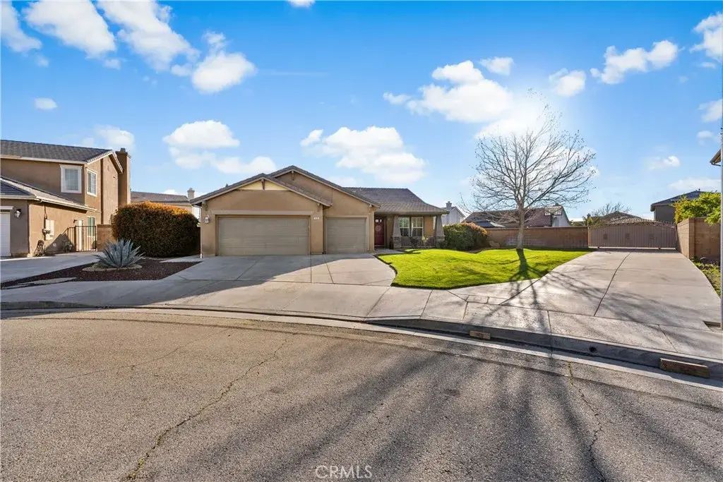 3724 Neola Way, Lancaster