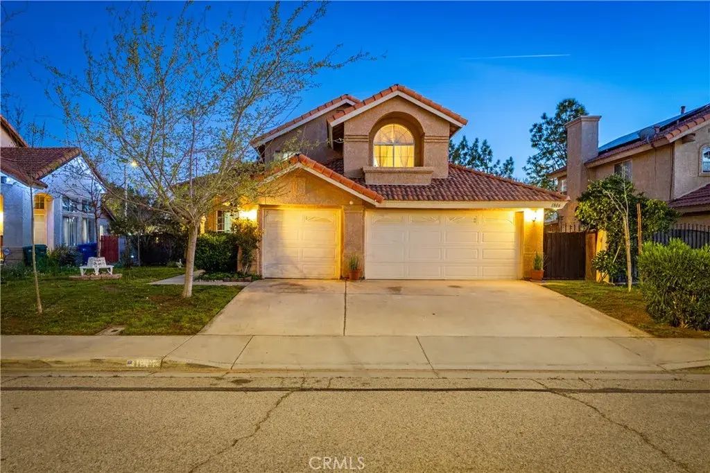 1806 E Mesa Drive, Lancaster