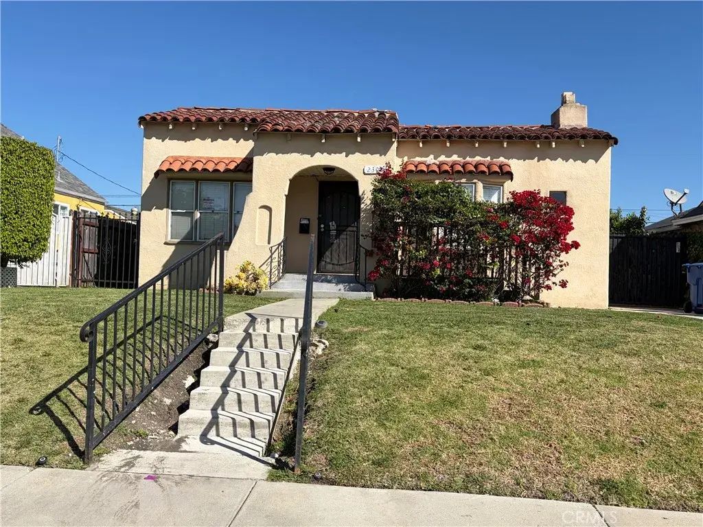 2303 W 75th Street, Los Angeles