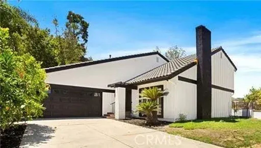11506 Sierra Sky Drive, Whittier