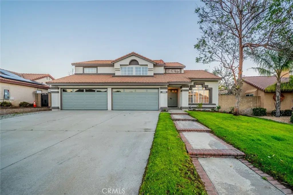 2674 La Morada, Rialto