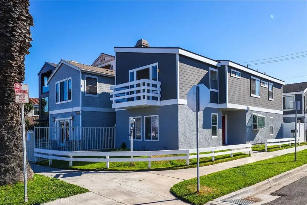 502 12th, Huntington Beach