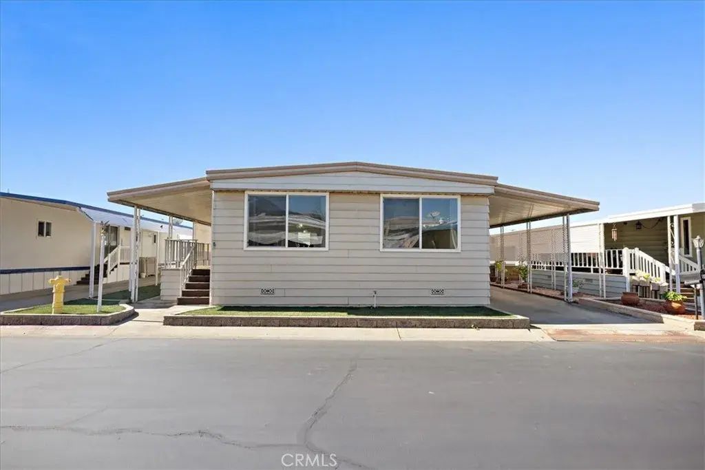 3620 Moreno 64, La Verne