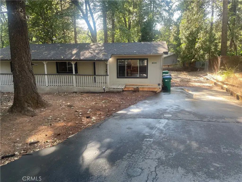 14617 Carnegie Road, Magalia