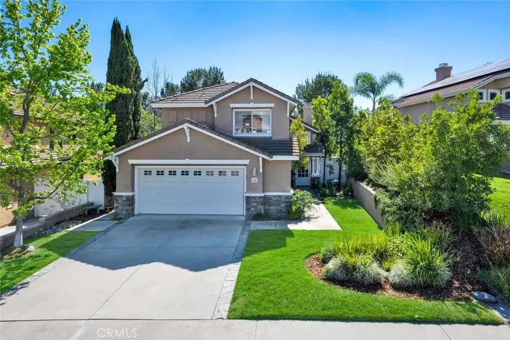 24 Rodeo, Lake Forest