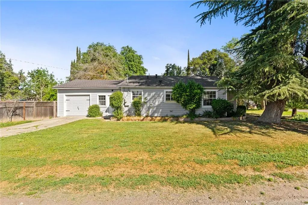 2971 Chestnut Ave, Merced