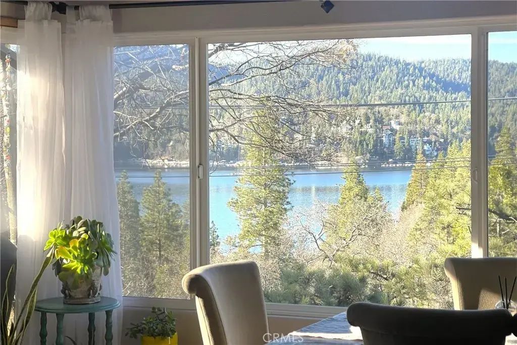 28834 Zion Drive, Lake Arrowhead