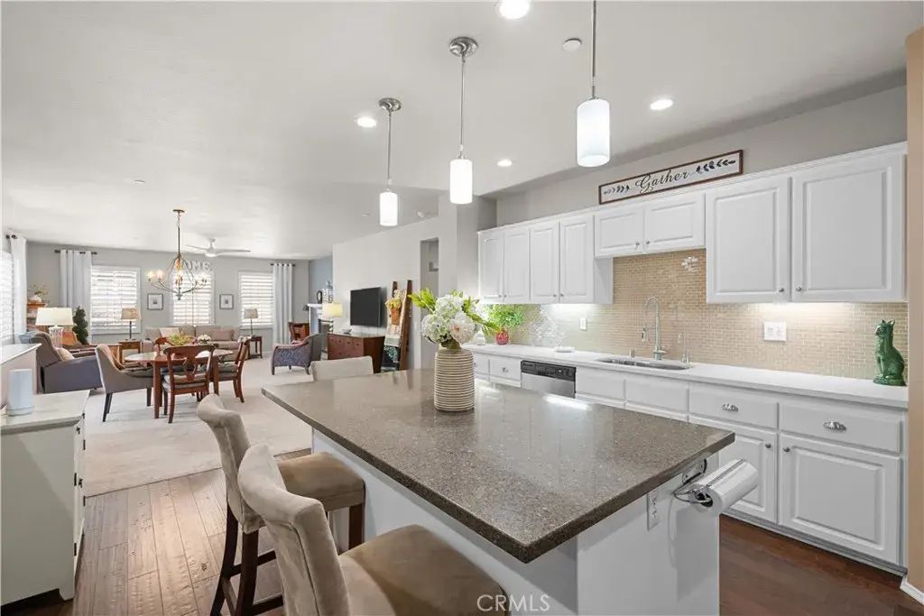 15752 Agave, Chino