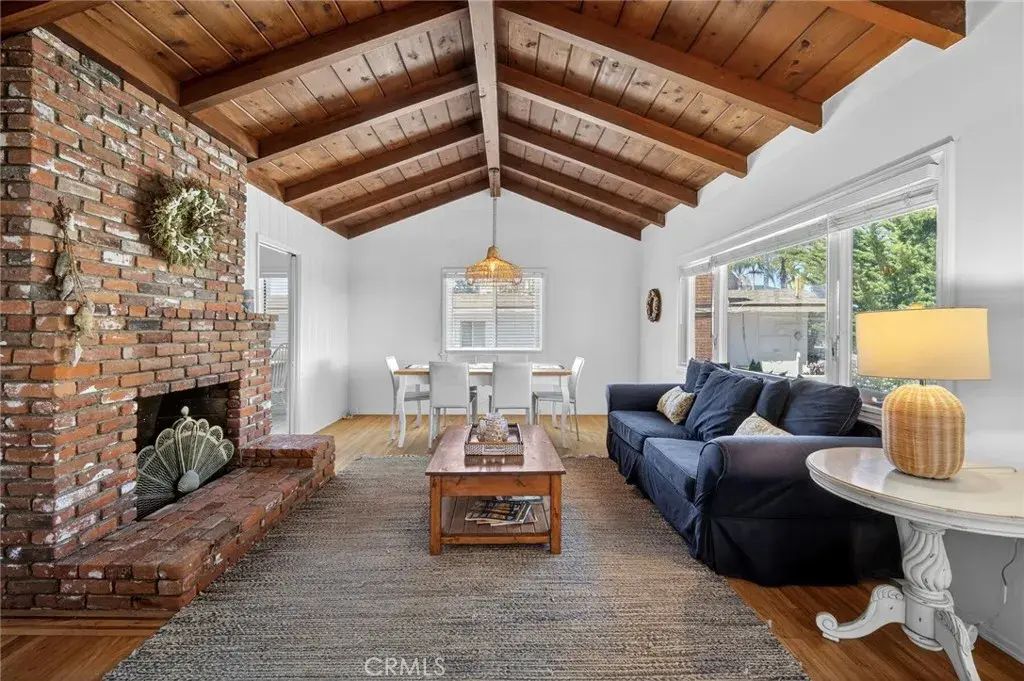 237 Avenida Montalvo A, San Clemente