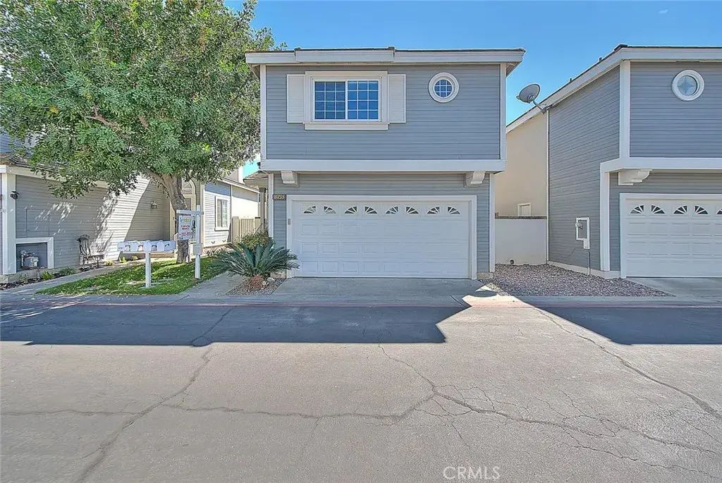 6755 Foxcroft Court, Chino