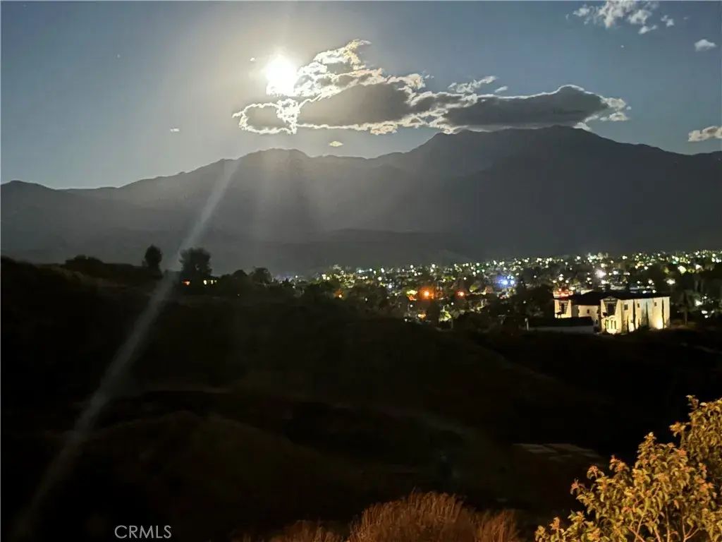 300 Anderson, Hemet