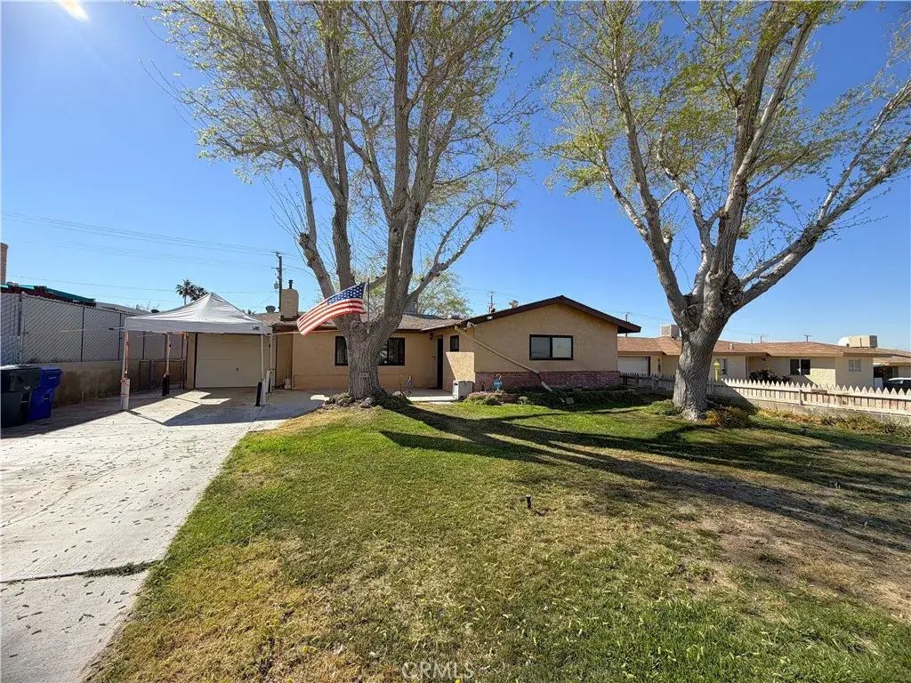 25567 Eaton Street, Barstow