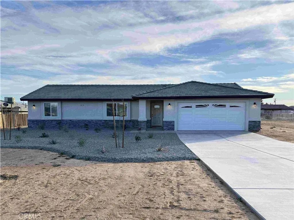 15737 Sago, Apple Valley