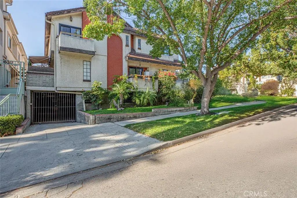 635 E Angeleno D, Burbank