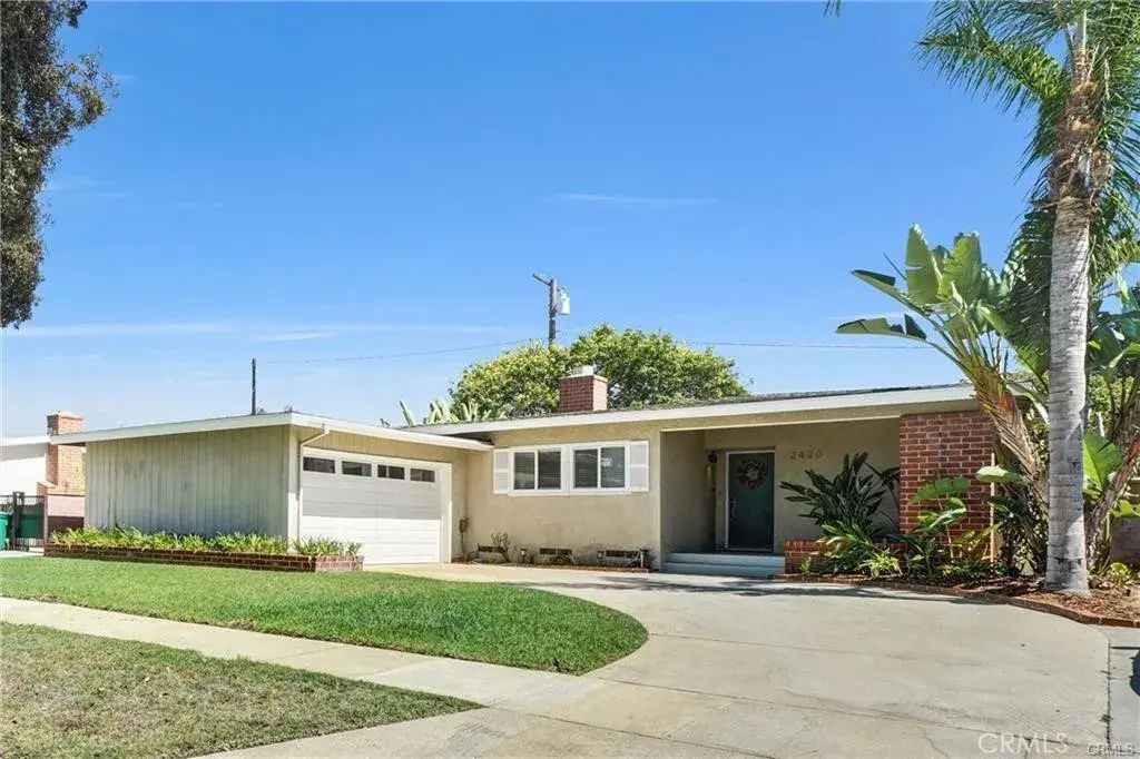 2420 Marwick Avenue, Long Beach