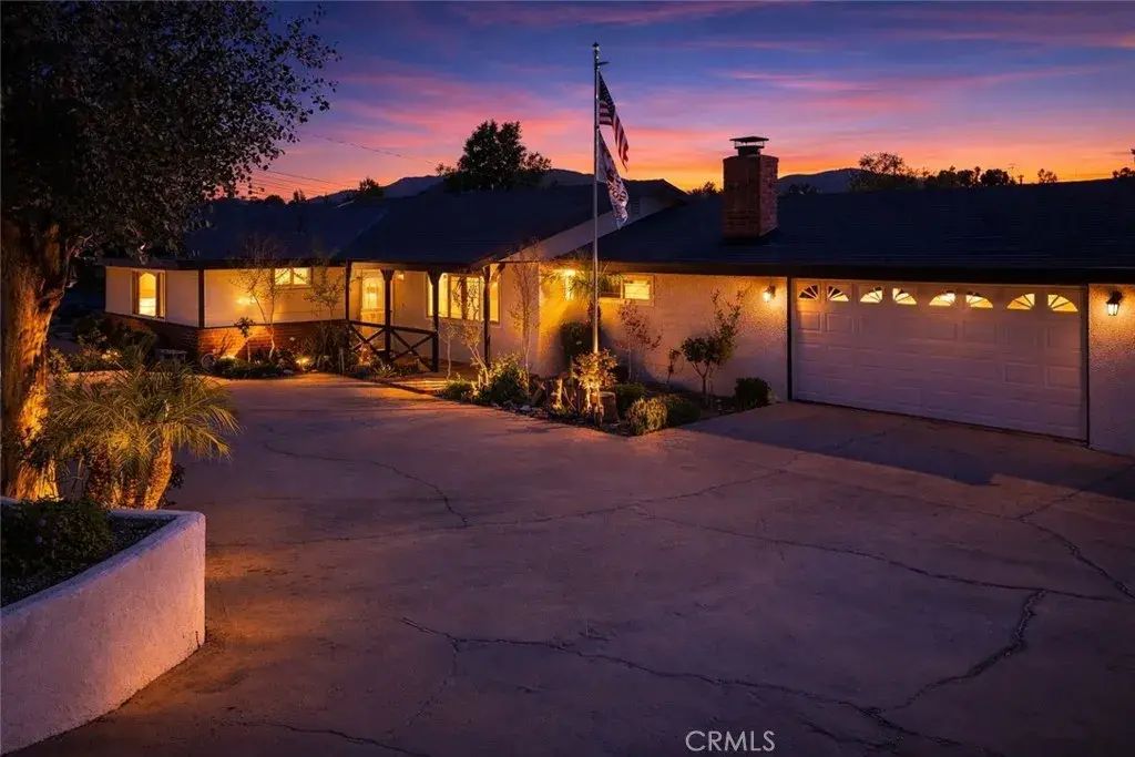 19830 Grant, Corona