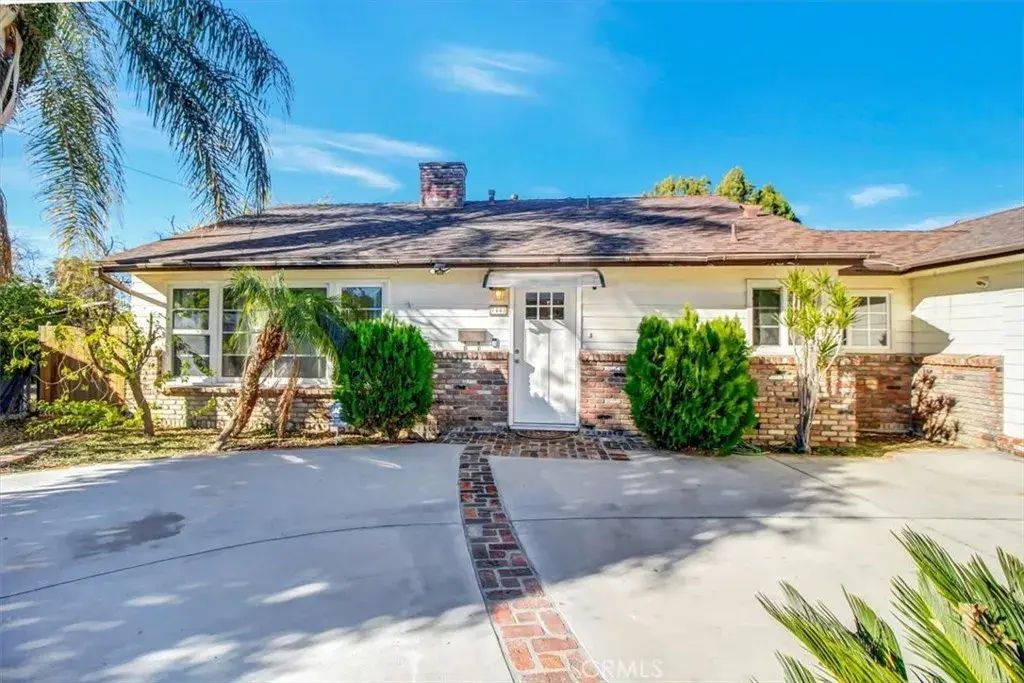 7441 Beckford Avenue, Reseda