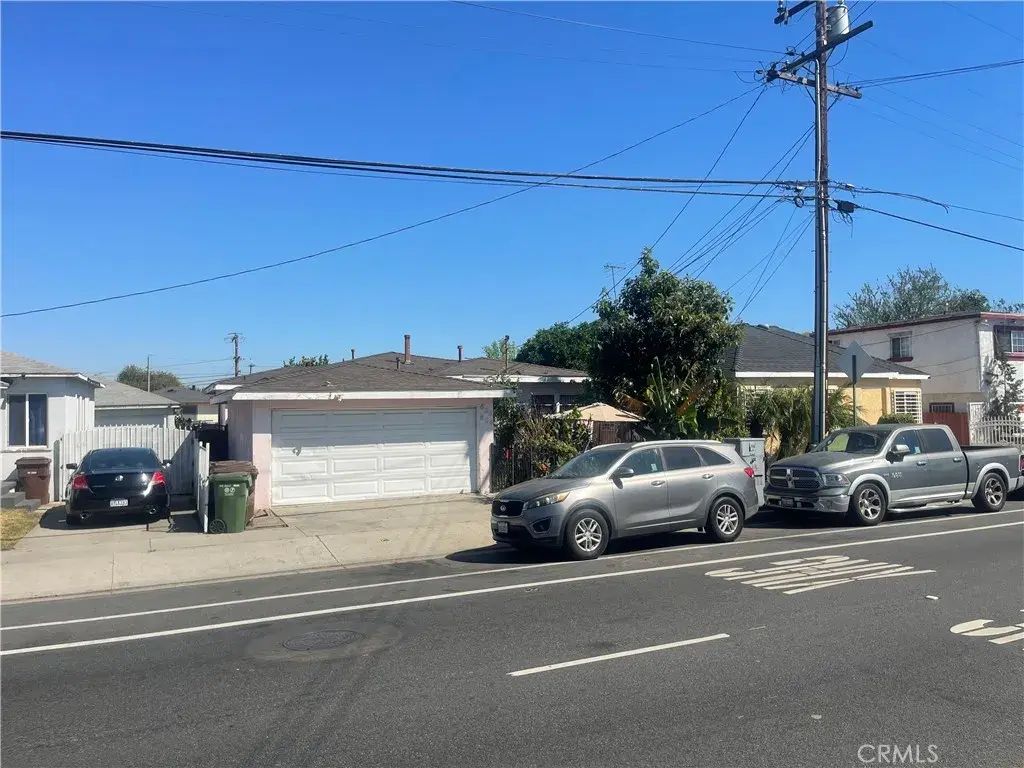 604 N Santa Fe, Compton