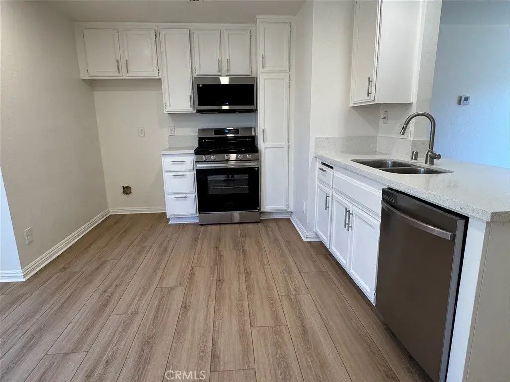 1365 Crafton Avenue 2049, Mentone