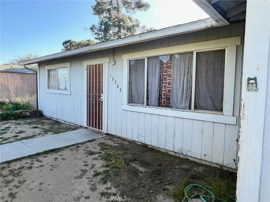 18282 Manzanita Street, Hesperia