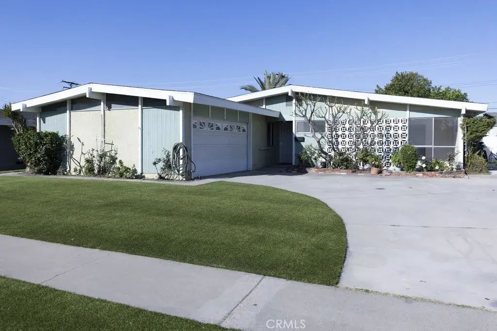 7451 Blackhawk, Buena Park