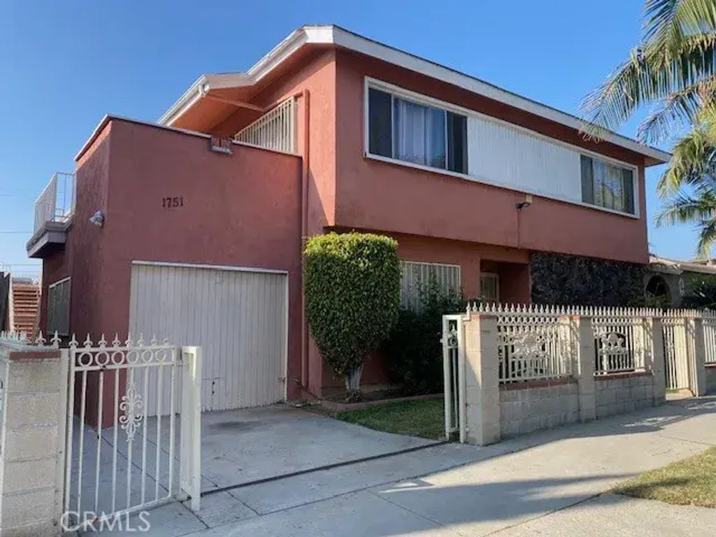 1751 Orizaba, Long Beach
