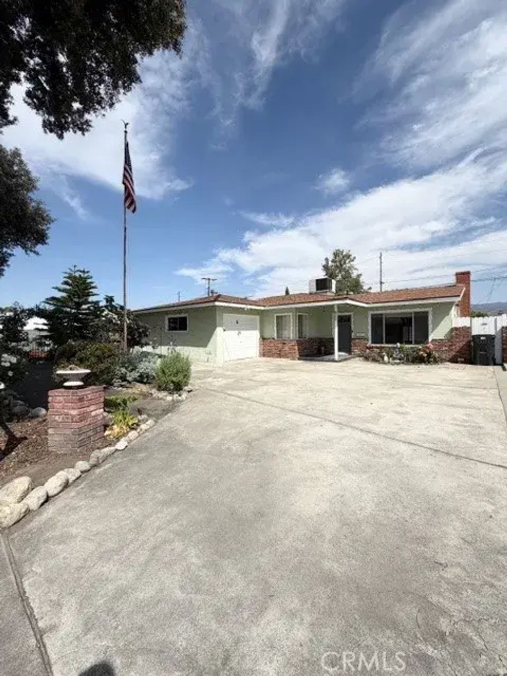 227 Mulvihill, Redlands