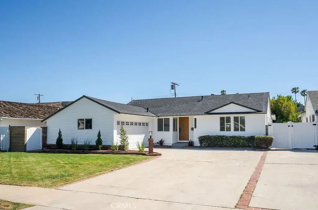 18630 Cantara Street, Reseda