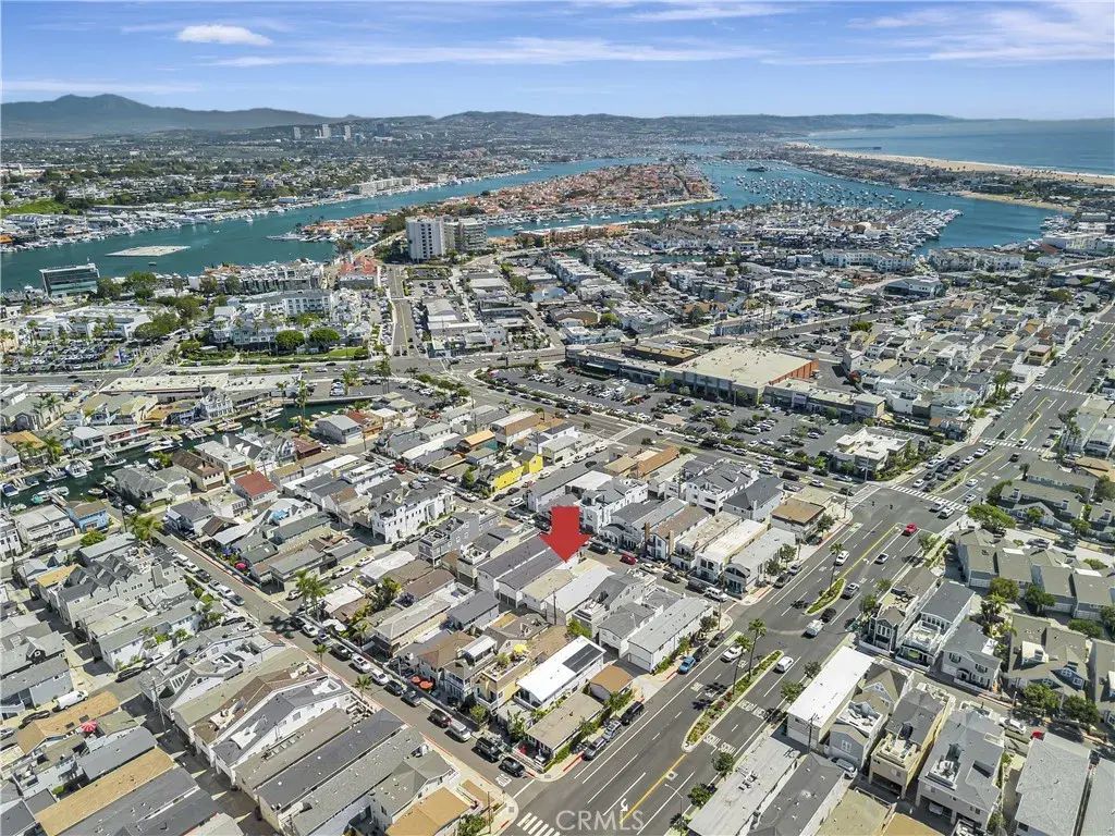 213 33rd Street, Newport Beach