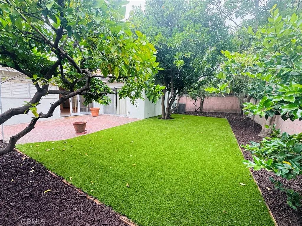 12538 Collins, Valley Village