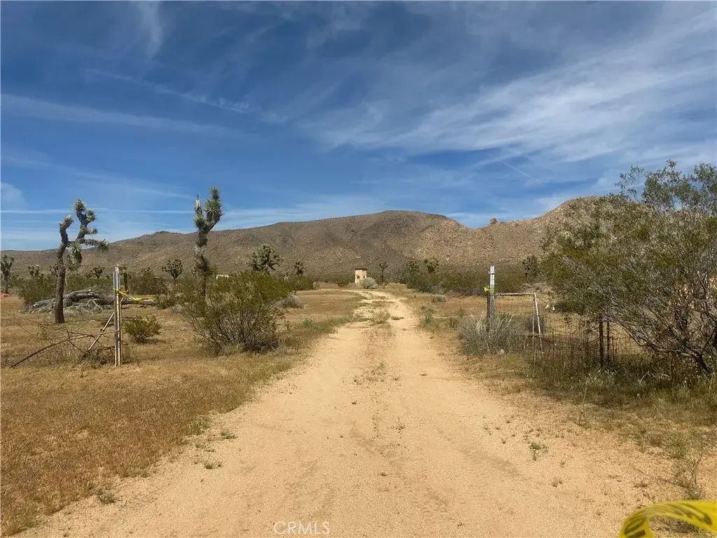 26705 Corwin, Apple Valley