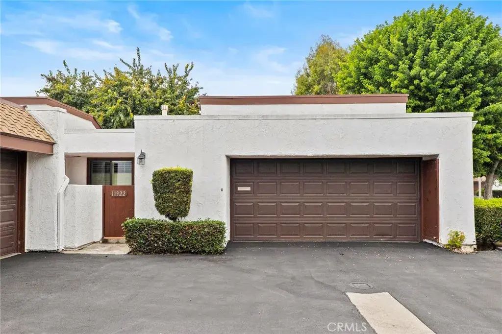 11922 Heritage, Downey