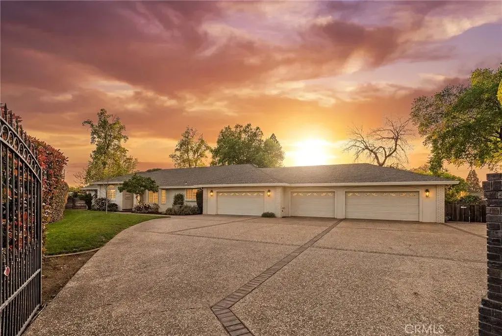 823 Sheridan, Chico