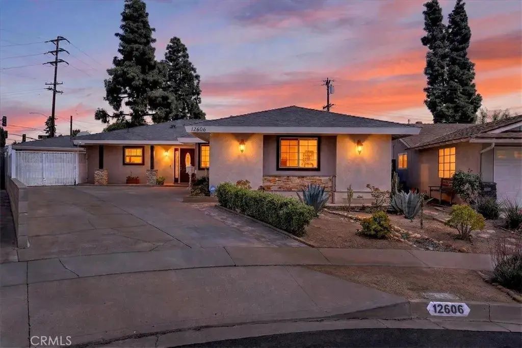 12606 Groveside Avenue, La Mirada