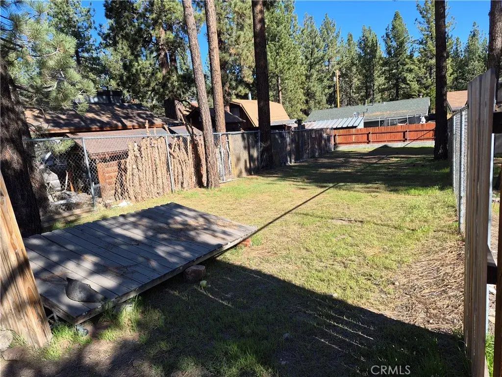 839 E Big Bear, Big Bear City