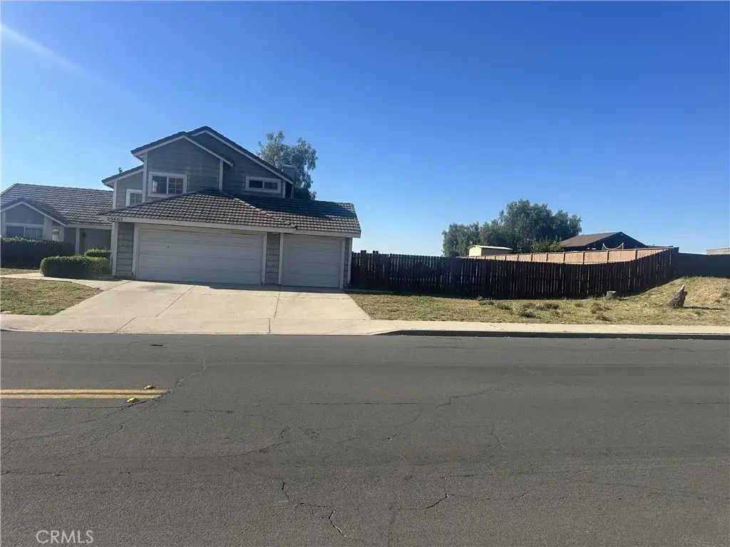 25667 Kalmia, Moreno Valley