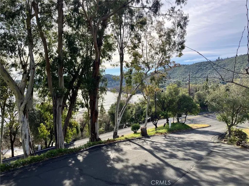 8925 Soda Bay, Kelseyville