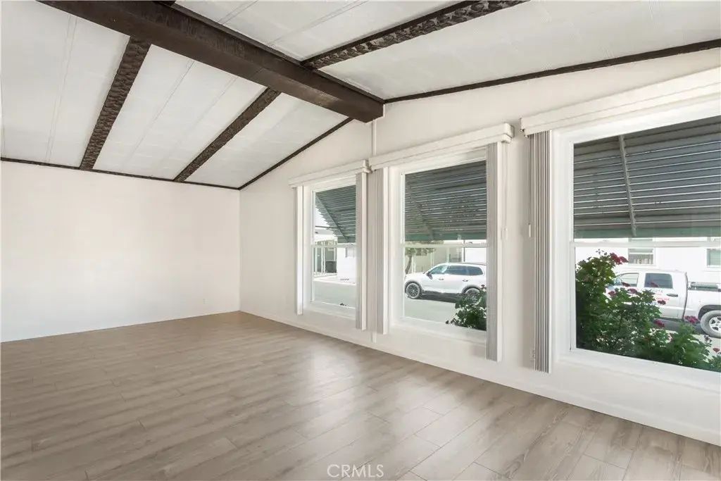 601 N Kirby St 118, Hemet