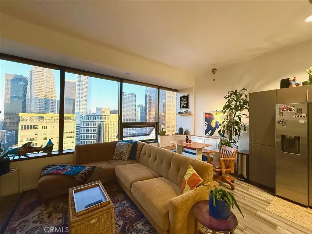 1100 Wilshire Blvd 2010, Los Angeles