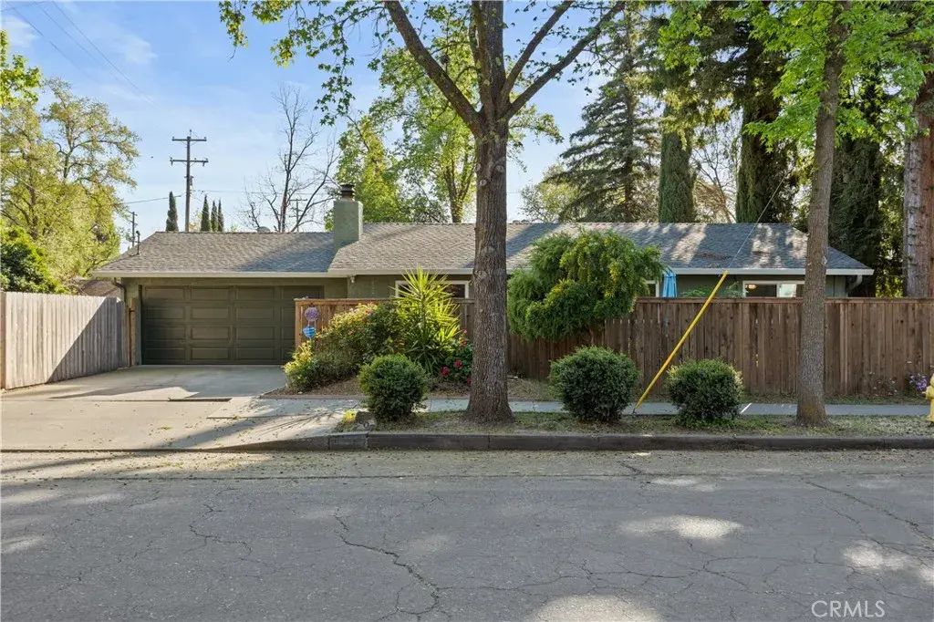 1608 Broadway, Chico