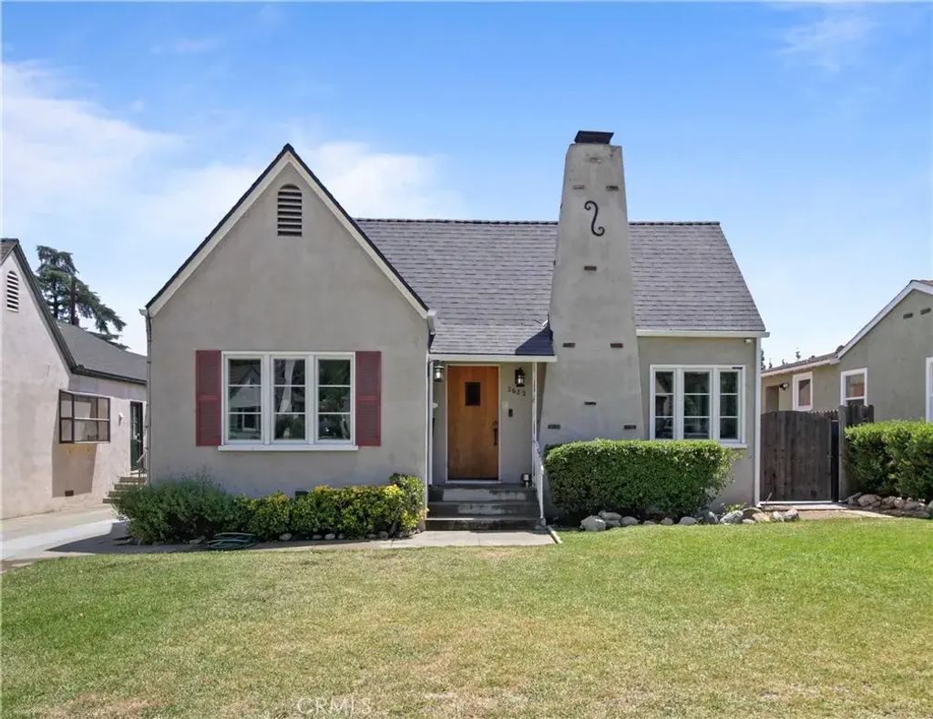 2682 E Villa Street, Pasadena
