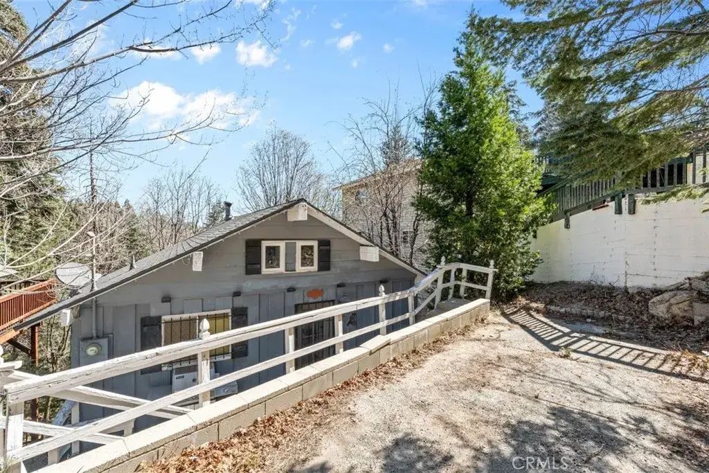 26305 Jacqueline Road, Twin Peaks